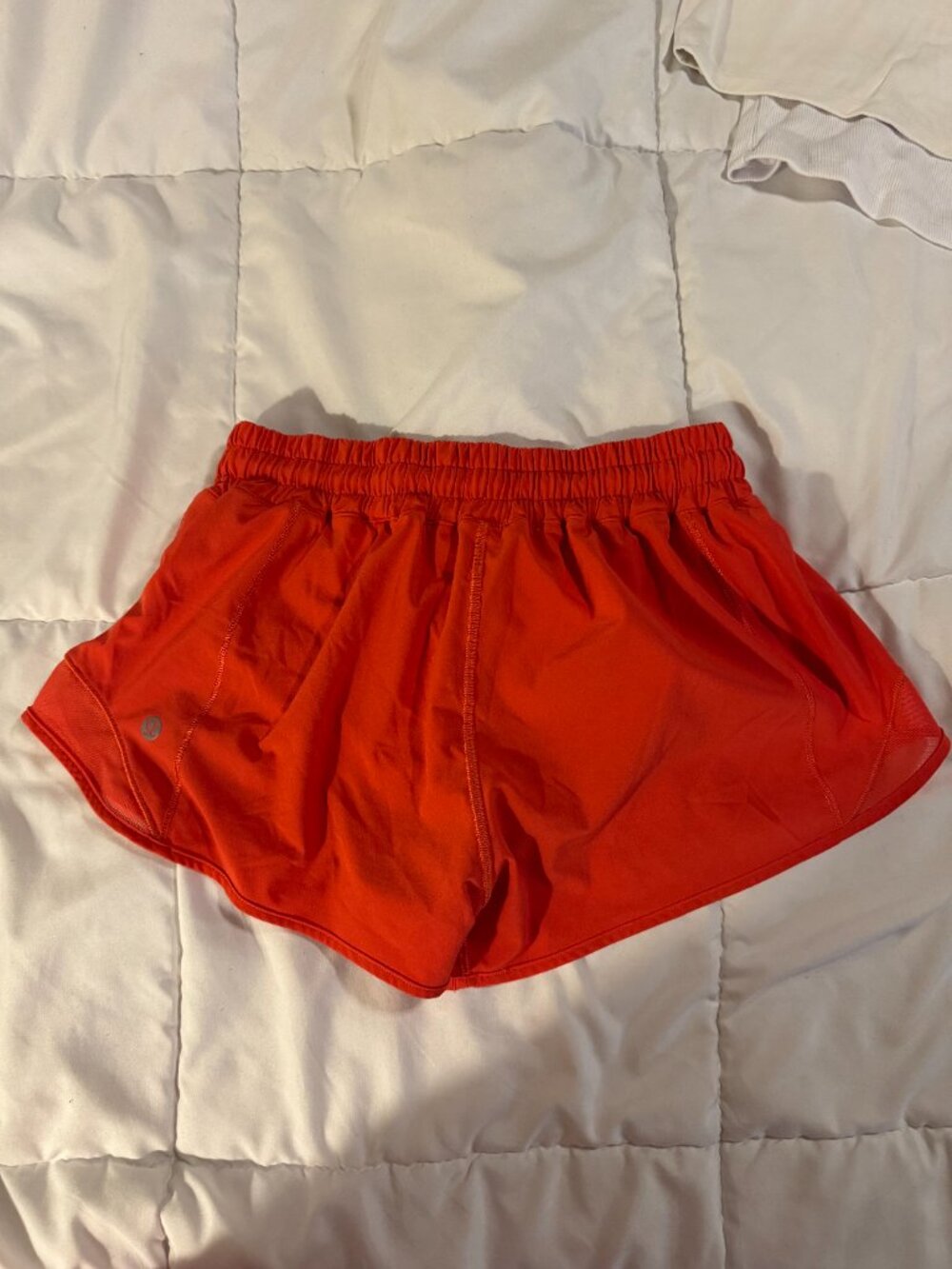 Lululemon Hotty Hot Red 6 (2.5”) - Picture 4 of 5